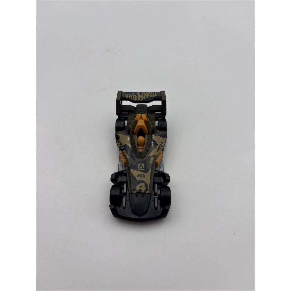 2022 Hot Wheels HW-4-Trac Indy F1 Race Day Car Brown 1:64 DIECAST Toy